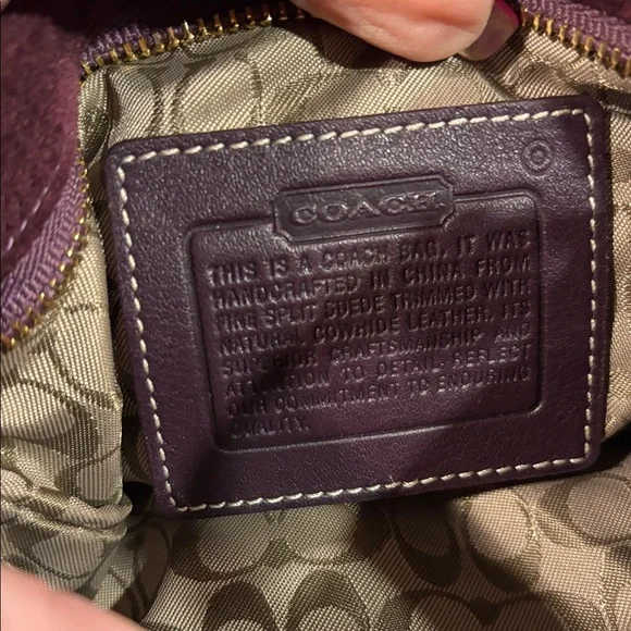 Coach Burgundy Suede Mini Soho Bucket Bag – Y2K Era RARE VINTAGE - Picture 10 of 10